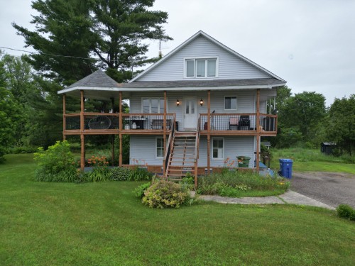 Façade - 103 Ch. De Point Comfort, Gracefield, QC 