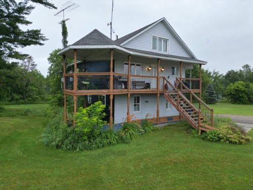 Face arrière - 103 Ch. De Point Comfort, Gracefield, QC 