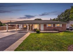 350 MAPLE Avenue Lasalle, ON N9J 1P2