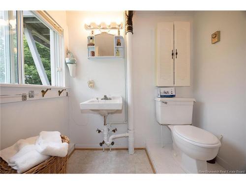 3814 Route 105, Bear Island, NB 