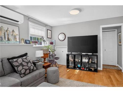 177 Vincent Rd, Quispamsis, NB - Indoor Photo Showing Living Room