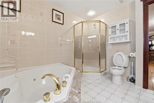 2073 Lesperance Road, Tecumseh, ON - Indoor Photo Showing Bathroom