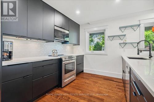 62 Windemere Road, Hamilton, ON - Indoor Photo Showing Kitchen With Upgraded Kitchen