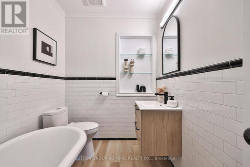 81 Yorkview Drive, Toronto, ON - Indoor Photo Showing Bathroom