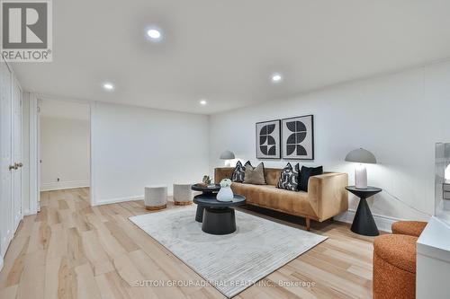 81 Yorkview Drive, Toronto, ON - Indoor