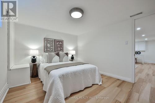 81 Yorkview Drive, Toronto, ON - Indoor Photo Showing Bedroom