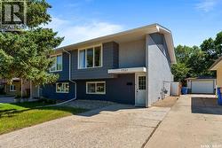 7321 Bowman AVENUE  Regina, SK S4T 6K9