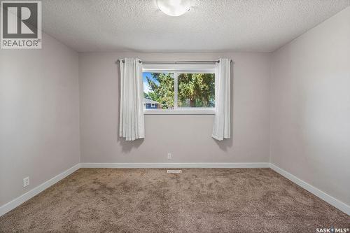 7321 Bowman Avenue, Regina, SK - Indoor Photo Showing Other Room