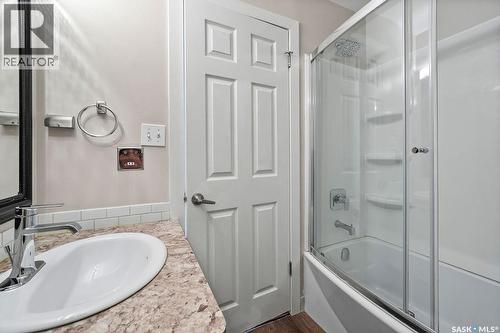 7321 Bowman Avenue, Regina, SK - Indoor Photo Showing Bathroom