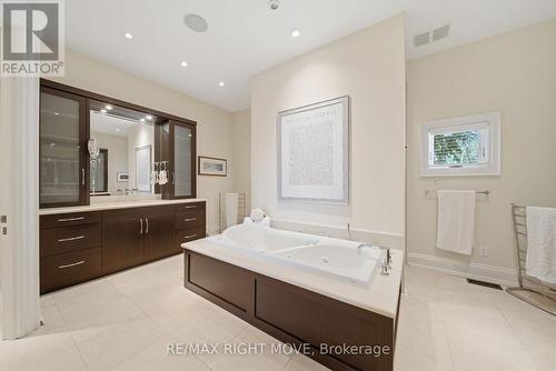 28 Maple Drive, Orillia, ON - Indoor Photo Showing Bathroom