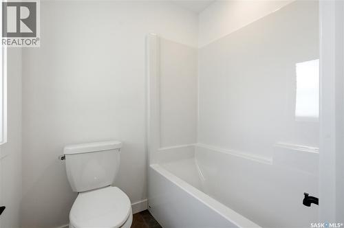 255 Doran Way, Saskatoon, SK - Indoor Photo Showing Bathroom