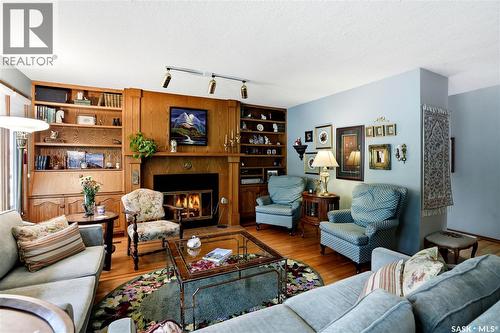 1601 Morgan Avenue, Saskatoon, SK - Indoor Photo Showing Living Room With Fireplace