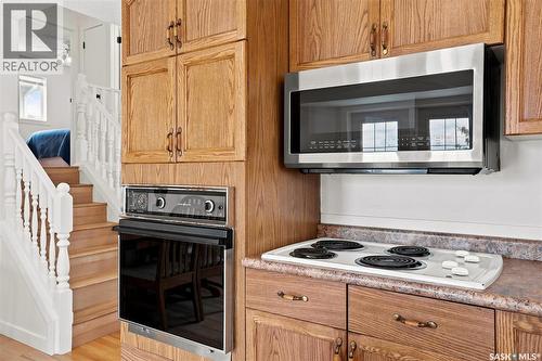 342 Haslam Crescent, Saskatoon, SK - Indoor Photo Showing Kitchen