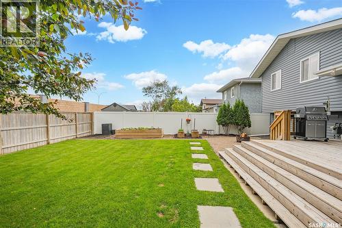 342 Haslam Crescent, Saskatoon, SK - Outdoor