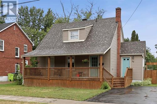 39 Coulson DR  Sault Ste. Marie, ON P6A 3X4