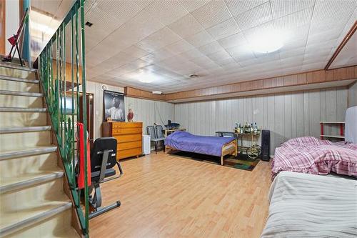 253 Hawthorne Ave, Winnipeg, MB - Indoor