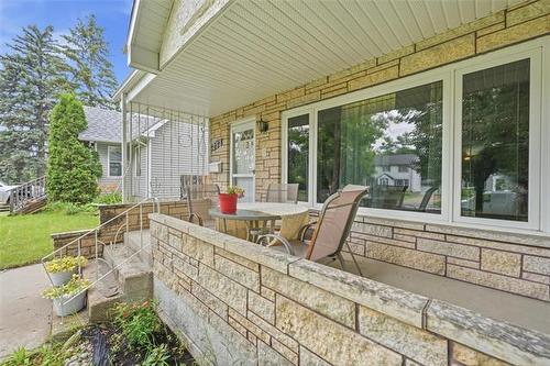 253 Hawthorne Ave, Winnipeg, MB - Outdoor With Deck Patio Veranda With Exterior
