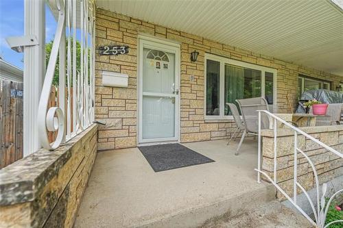 253 Hawthorne Ave, Winnipeg, MB - Outdoor With Deck Patio Veranda With Exterior