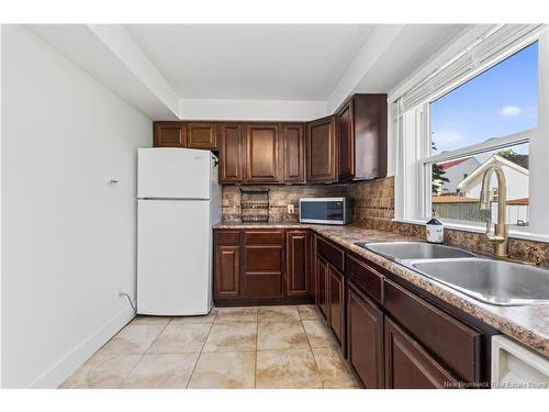 98 Maple St, Moncton, NB 