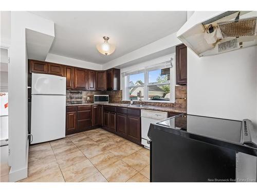 98 Maple St, Moncton, NB 