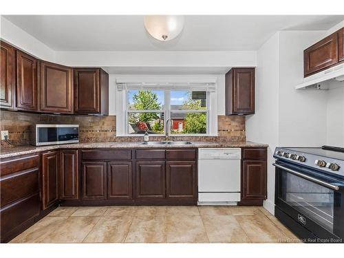 98 Maple St, Moncton, NB 
