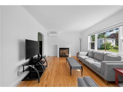 98 Maple St, Moncton, NB 