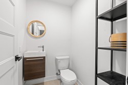 Powder room - 
