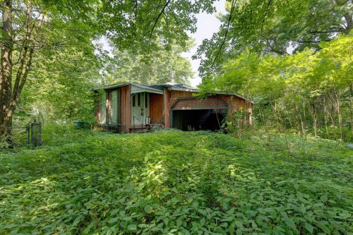 Front of Structure - 386 Rue Champlain, Henryville, QC - Outdoor