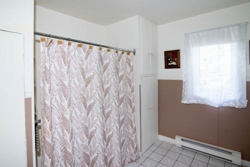 Salle de bains - 765  - 767 Rue Desjardins, Saint-Pascal, QC - Indoor