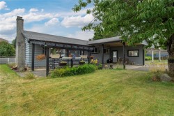 2505 Alder St SOUTHCampbell River, BC V9W 5T3