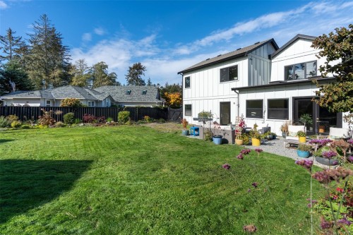7247 Bethany Pl, Sooke, BC 