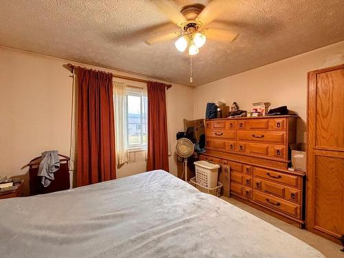 37 Matachewan Road, Manitouwadge, ON - Indoor Photo Showing Bedroom