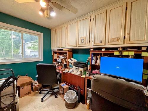 37 Matachewan Road, Manitouwadge, ON - Indoor Photo Showing Office