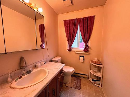 37 Matachewan Road, Manitouwadge, ON - Indoor Photo Showing Bathroom