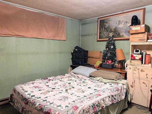 37 Matachewan Road, Manitouwadge, ON - Indoor Photo Showing Bedroom
