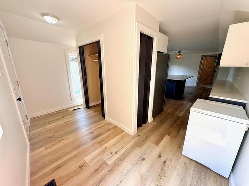 715 St Clair, Keewatin, ON - Indoor