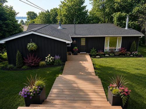715 St Clair, Keewatin, ON - Outdoor With Deck Patio Veranda