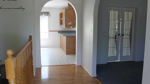 129 Oak Street, Fauquier, BC 