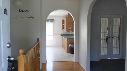 129 Oak Street, Fauquier, BC 