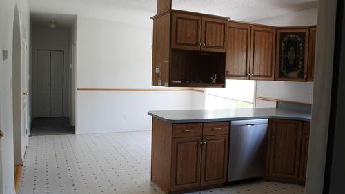 129 Oak Street, Fauquier, BC 