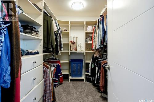 822 Werschner Court, Saskatoon, SK - Indoor With Storage