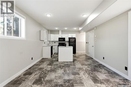 822 Werschner Court, Saskatoon, SK - Indoor Photo Showing Kitchen