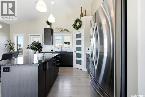 822 Werschner Court, Saskatoon, SK - Indoor Photo Showing Kitchen With Upgraded Kitchen