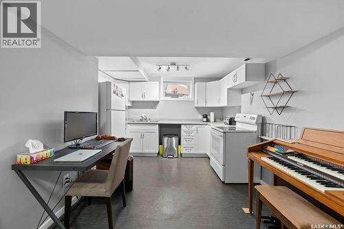 5309 1St Avenue, Regina, SK - Indoor