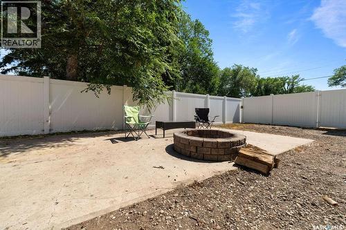 5309 1St Avenue, Regina, SK - Outdoor