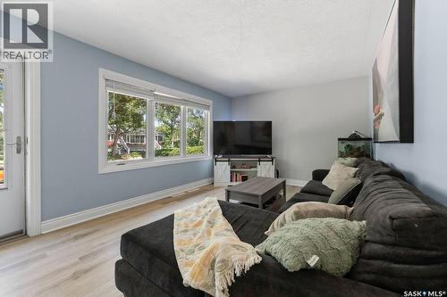 5309 1St Avenue, Regina, SK - Indoor Photo Showing Living Room
