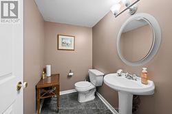 Basement - Expansive 2-pc Bathroom - 