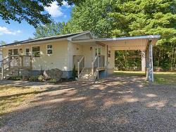 1003 Glasgow Avenue  Greenwood, NS B0P 1R0