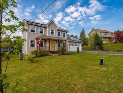 96 Bushmill Court  Upper Tantallon, NS B3Z 0H1