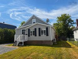 364 Queen Street  Truro, NS B2N 2C3